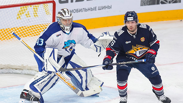 Металлург сыграет с Барысом в матче КХЛ